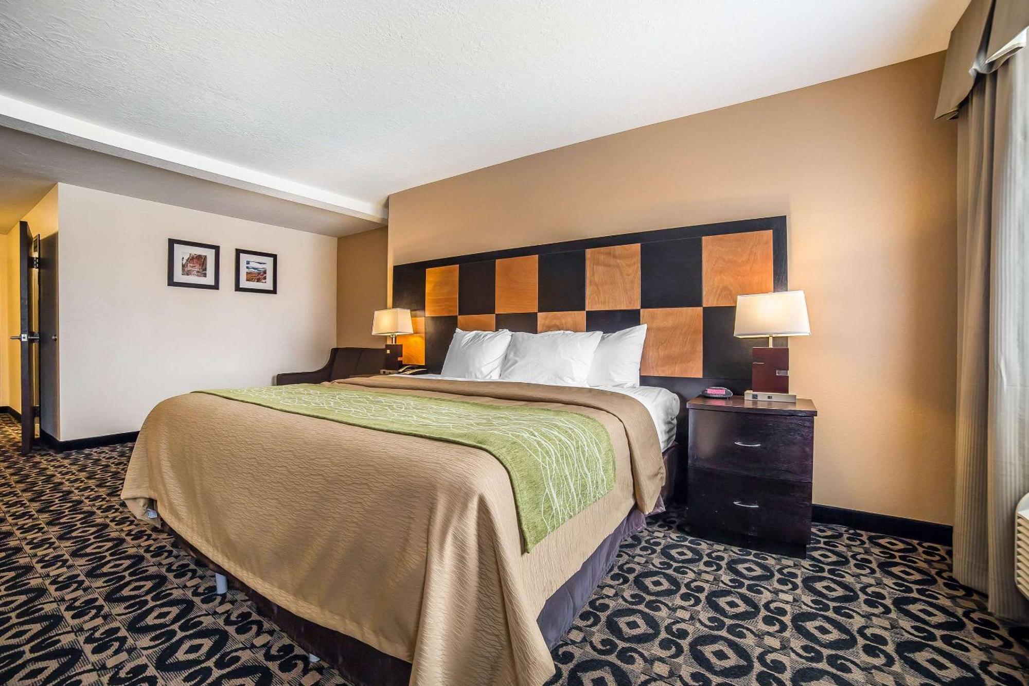 Comfort Inn Ballard-Roosevelt Bagian luar foto
