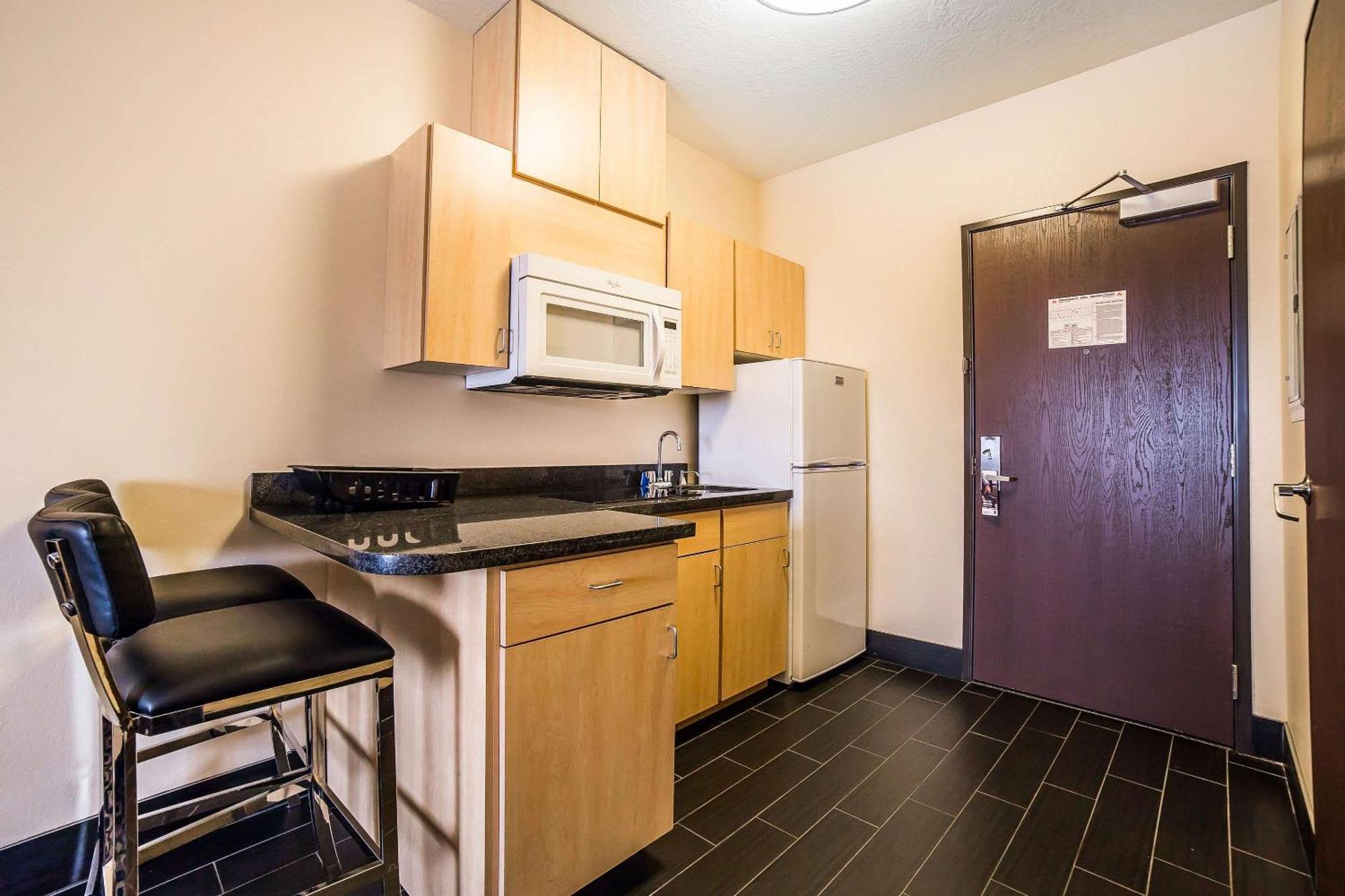Comfort Inn Ballard-Roosevelt Bagian luar foto