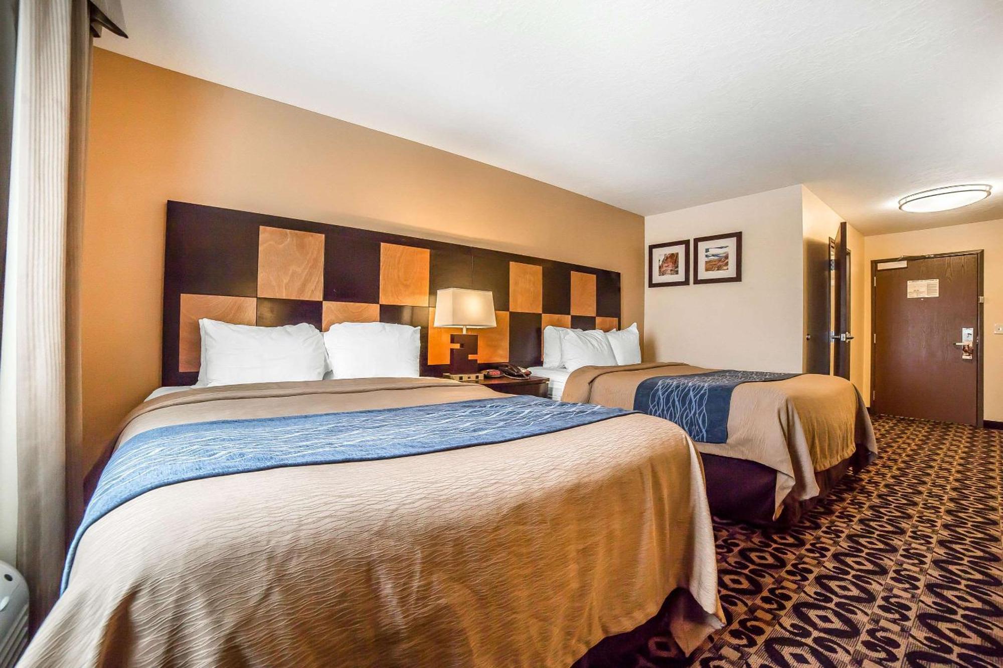 Comfort Inn Ballard-Roosevelt Bagian luar foto